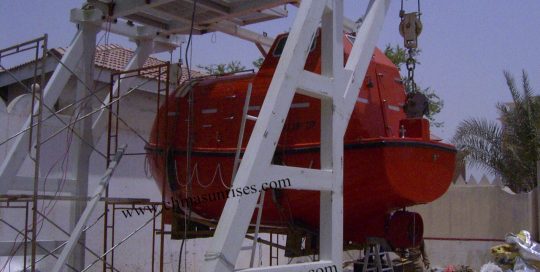 Lifeboat-and-Davit-for-Training